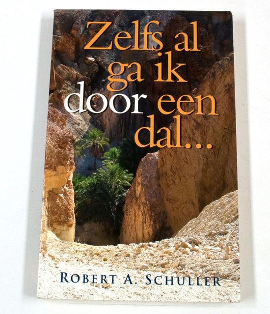 Zelfs al ga ik door een dal — boekomslag