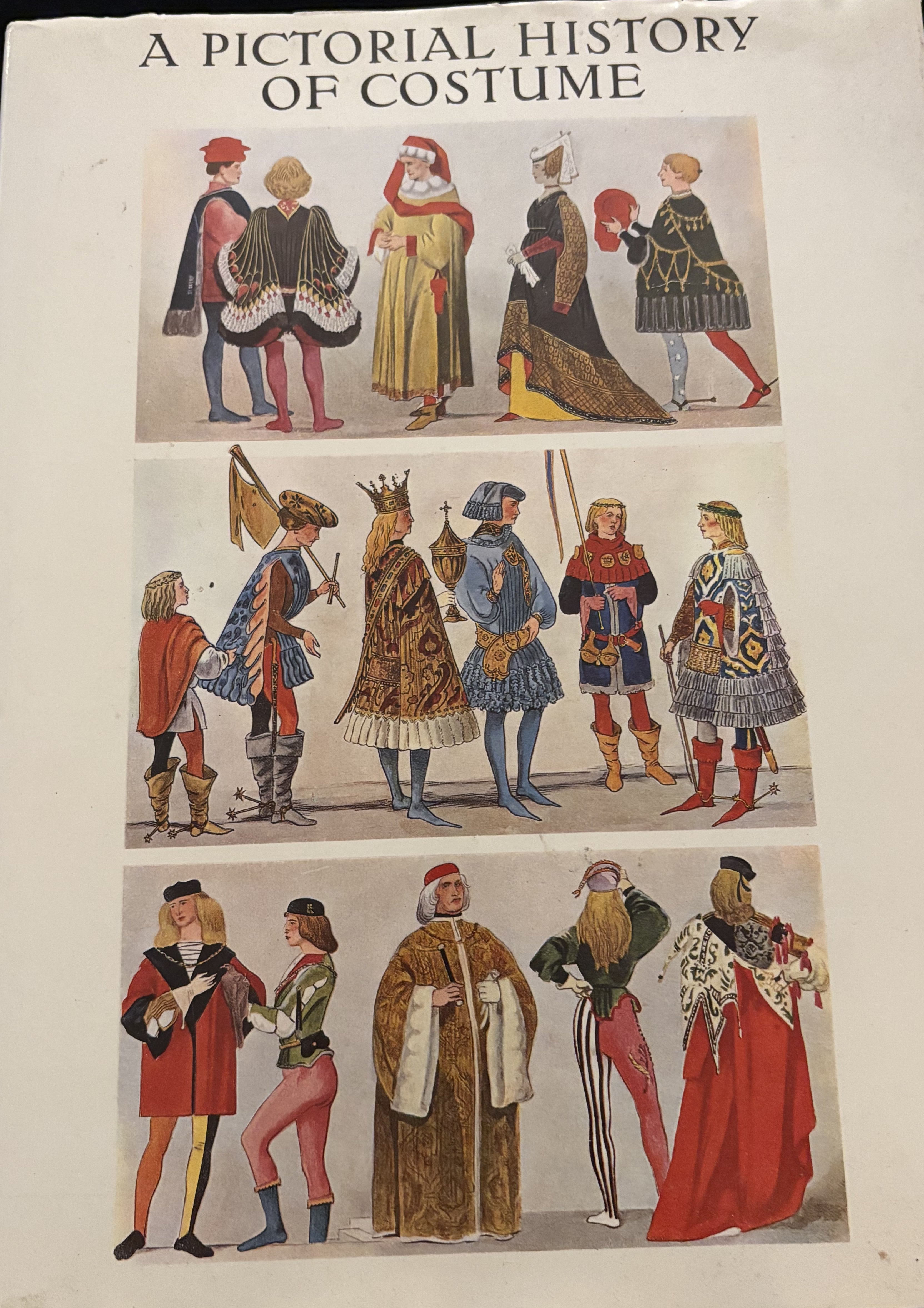 A pictorial history of costume - Wolfgang Bruhn