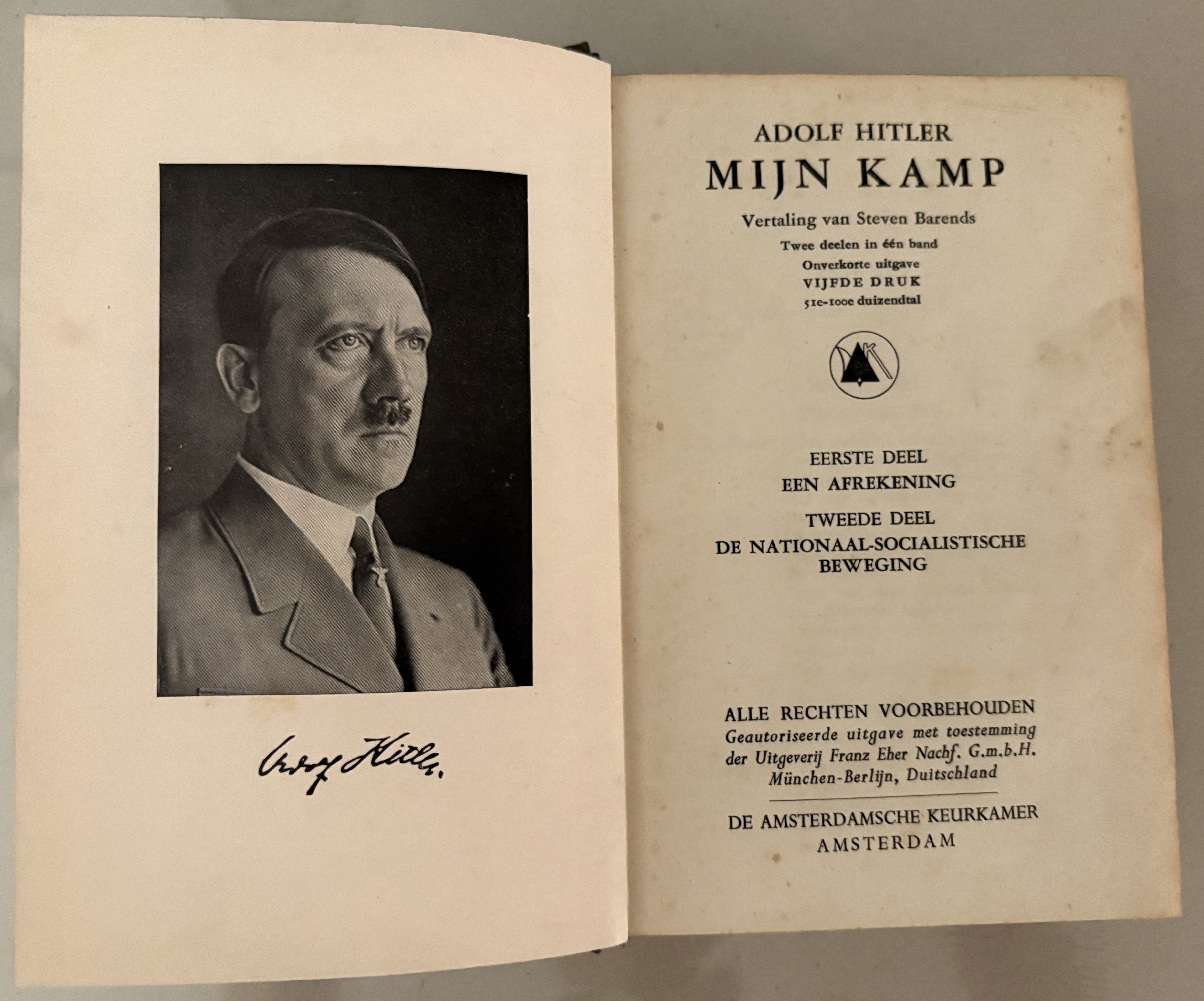 Mijn Kamp  -  Adolf Hitler - vertaald door: Steven Barends